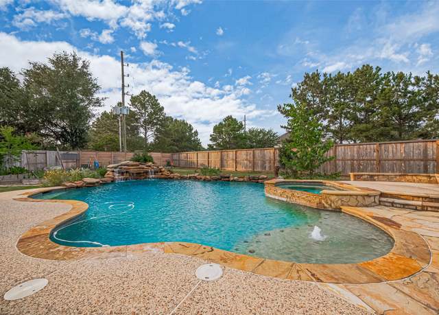 Property at 5003 Crystal Wind Ln, Katy, TX 77494, 4 beds, 3.5 baths