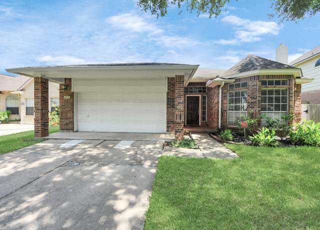 Property at 4615 Jaymar Dr, Sugar Land, TX 77479, 3 beds, 2 baths