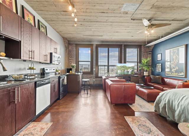 Property at 2205 Mckinney St #405, Houston, TX 77003, 1 bed, 1 bath