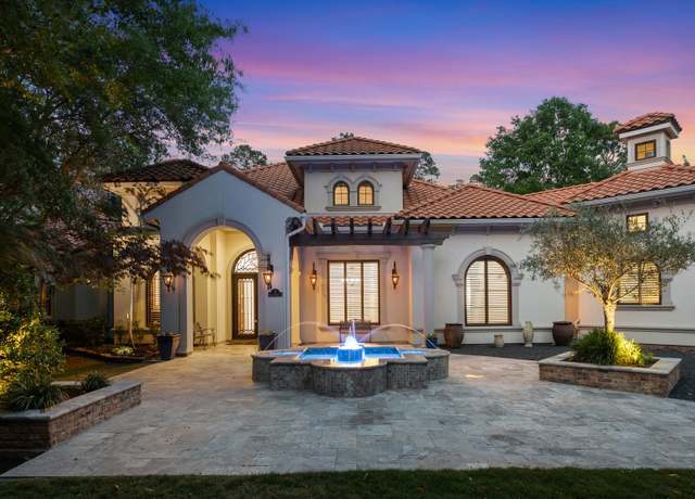 Property at 3 Maroon Creek Ct, The Woodlands, TX 77389, 4 beds, 5 baths