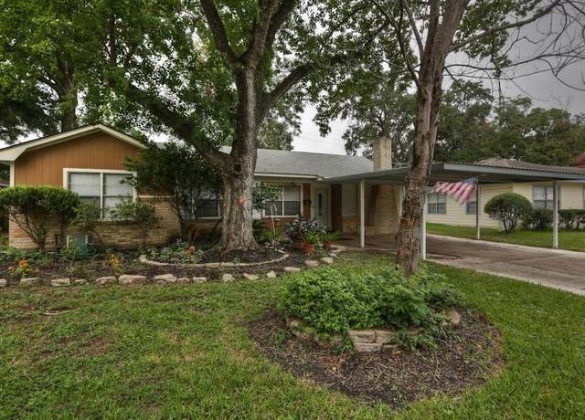 Property at 4117 Pinon Dr, Houston, TX 77092, 3 beds, 1 bath