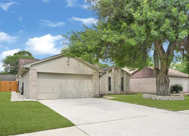 Property at 8118 Wind Forest Dr, Houston, TX 77040, 3 beds, 2 baths