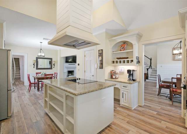 Property at 1114 Plantation Dr, Richmond, TX 77406, 4 beds, 3.5 baths