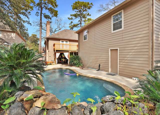 Property at 5503 Pebble Springs Dr, Houston, TX 77066, 4 beds, 3.5 baths