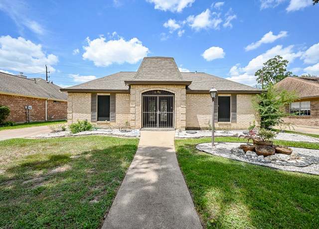 Property at 4766 Whispering Falls Dr, Houston, TX 77084, 3 beds, 2 baths