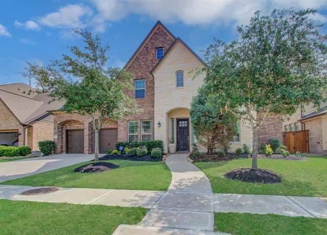 Property at 10610 Grace Hollow Dr, Cypress, TX 77433, 6 beds, 4.5 baths
