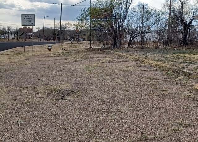 Property at 601 E 10th St, Borger, TX 79007