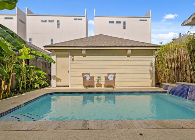Property at 1518 Beall St, Houston, TX 77008, 3 beds, 2.5 baths