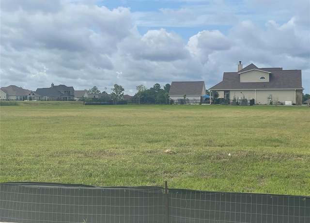 Property at 12981 French Quarter Dr, Willis, TX 77318