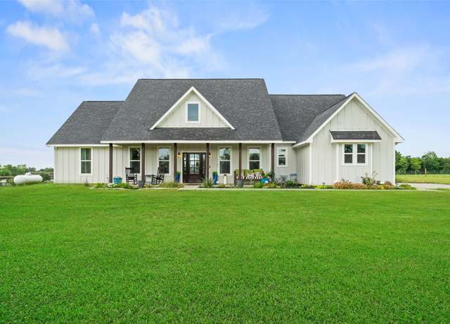 Property at 136 Timber Ridge Rd, Liberty, TX 77575, 4 beds, 3.5 baths