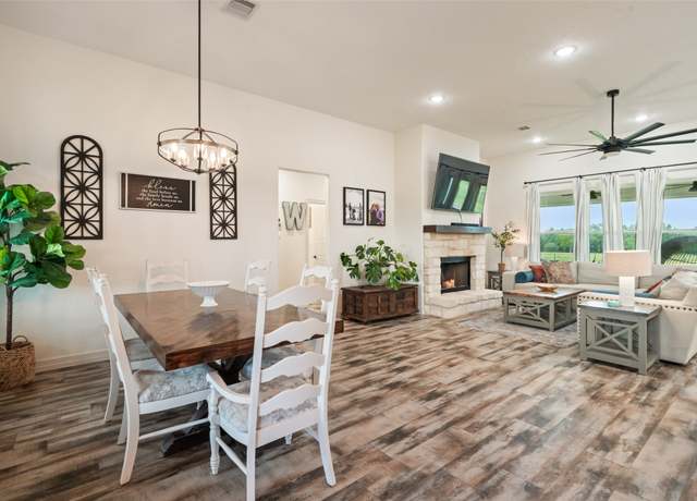 Property at 136 Timber Ridge Rd, Liberty, TX 77575, 4 beds, 3.5 baths
