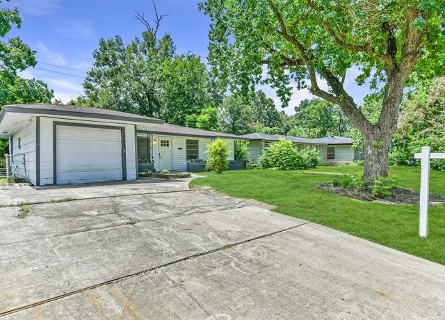 Property at 6511 Beekman Rd, Houston, TX 77021, 4 beds, 2 baths