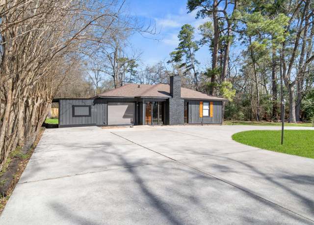Property at 2004 White Oak Dr, Conroe, TX 77304, 3 beds, 1 bath