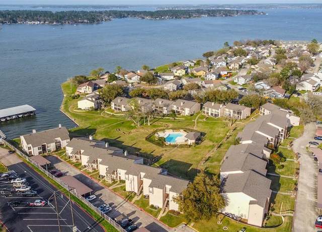 Property at 203 C Lakeview Ter Unit 203C, Conroe, TX 77356, 2 beds, 2 baths