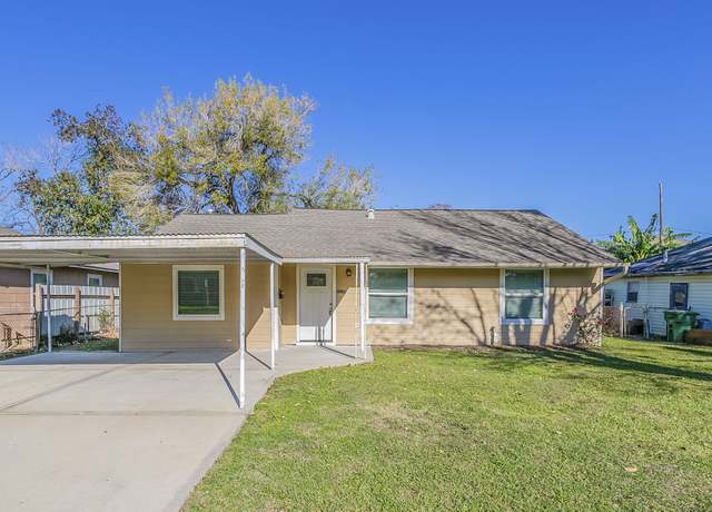 Property at 5905 Southmont St, Houston, TX 77033, 3 beds, 1 bath