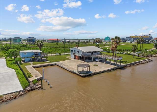 Property at 1134 & 1126 Canal Dr, Surfside Beach, TX 77541, 3 beds, 3.5 baths