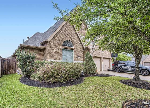 Property at 9235 Lakeshores Lagoon Ln, Cypress, TX 77433, 4 beds, 3 baths