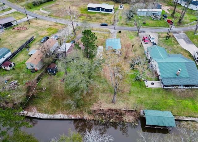 Property at 662 Tallow St, Onalaska, TX 77360
