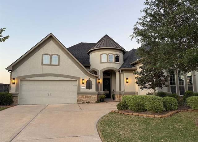 Property at 28106 Island Manor Ln, Fulshear, TX 77441, 4 beds, 3.5 baths