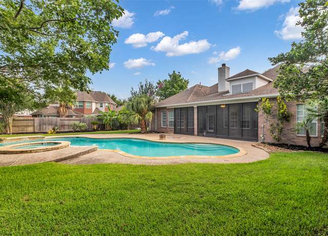 Property at 1930 Crisfield Dr, Sugar Land, TX 77479, 5 beds, 4 baths