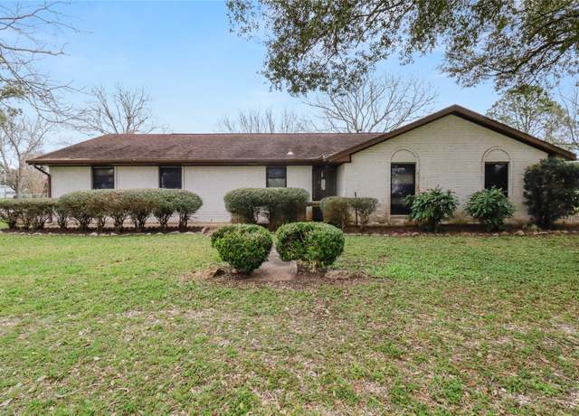 Property at 9707 Fm 524 Rd, Sweeny, TX 77480, 3 beds, 2 baths