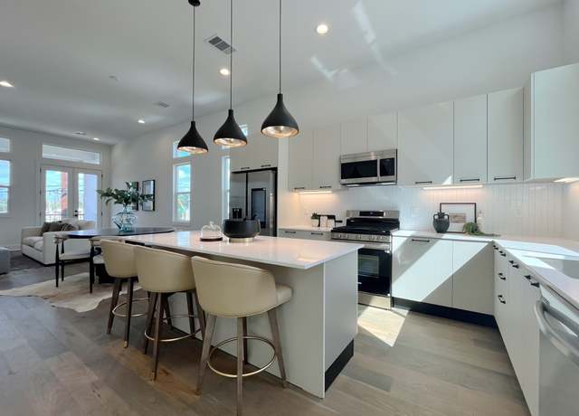 Property at 303O Marcella St, Houston, TX 77091, 3 beds, 3.5 baths
