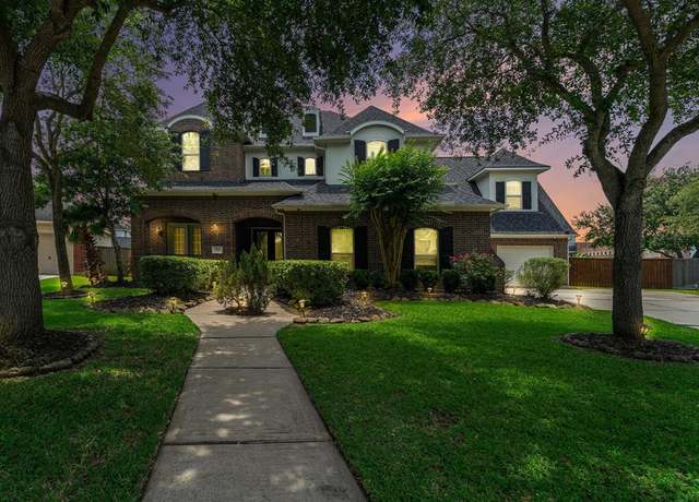 Property at 1557 Viejo Rd, League City, TX 77573, 4 beds, 3.5 baths