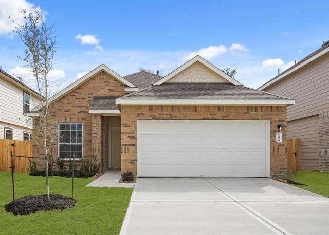 Property at 16924 Hazelnut Dr, Conroe, TX 77302, 3 beds, 2 baths