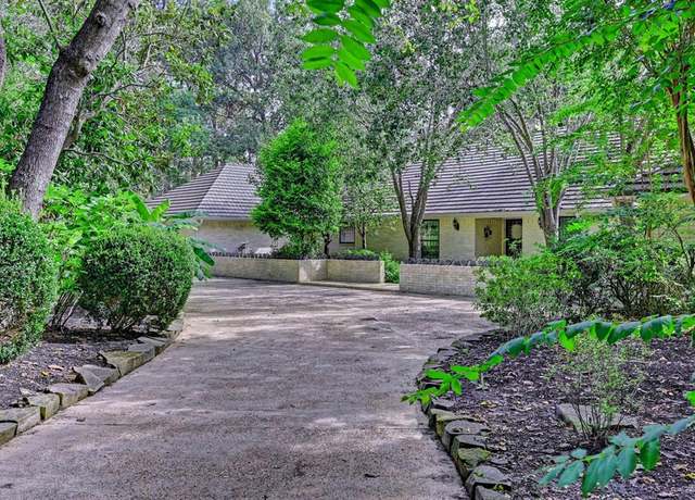 Property at 15585 Bedford Ln, Conroe, TX 77384, 3 beds, 3 baths