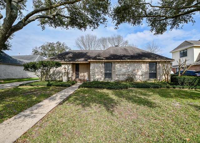 Property at 15510 Cabildo Dr, Houston, TX 77083, 4 beds, 2 baths