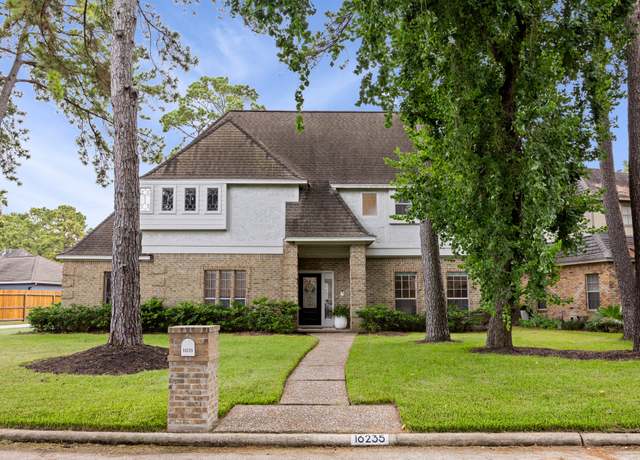 Property at 16235 Salmon Ln, Spring, TX 77379, 4 beds, 3.5 baths