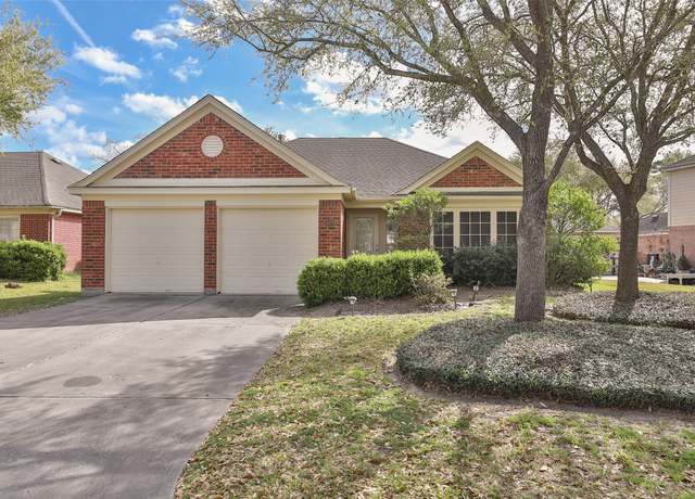 Property at 26870 Kings Crescent Dr, Kingwood, TX 77339, 3 beds, 2 baths