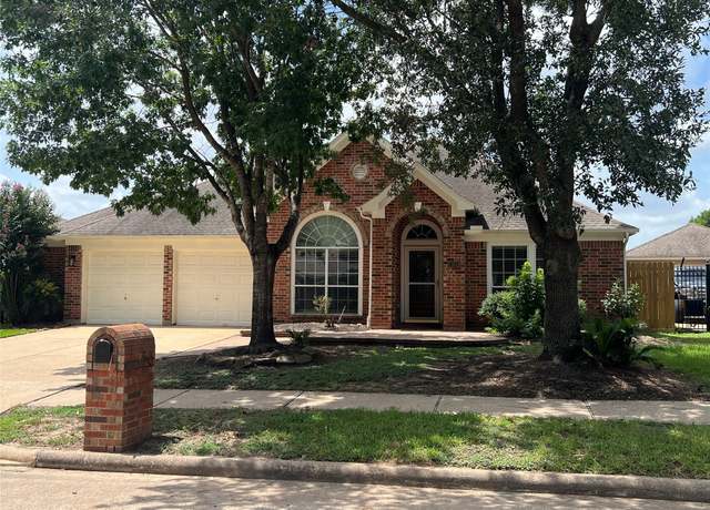 Property at 11619 Buck Springs Trl, Tomball, TX 77377, 4 beds, 3 baths