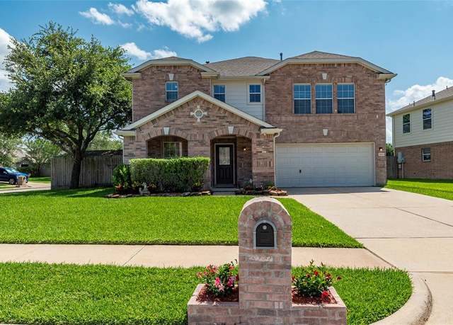 Property at 3803 Shiloh Park Ct, Friendswood, TX 77546, 3 beds, 2.5 baths