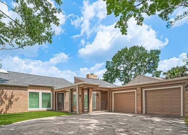 Property at 12114 Sugar Springs Dr, Houston, TX 77077, 3 beds, 2 baths