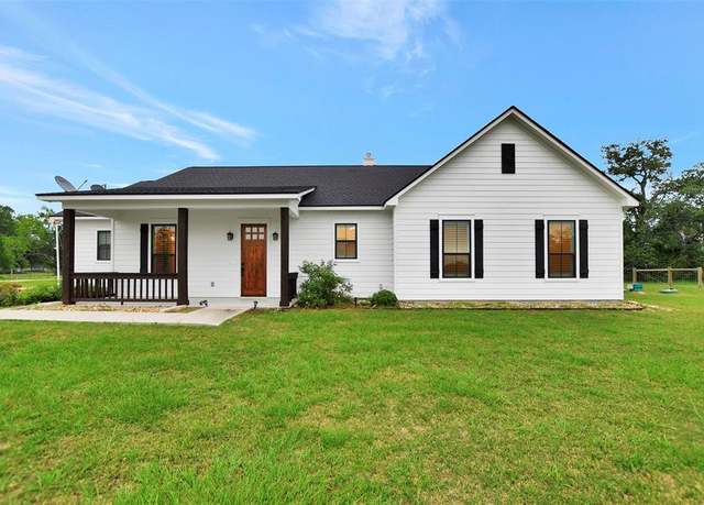 Property at 23616 Brazos Estates Rd, Hempstead, TX 77445, 2 beds, 2.5 baths