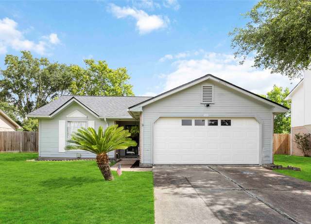 Property at 2518 Northern Dr, League City, TX 77573, 2 beds, 2 baths