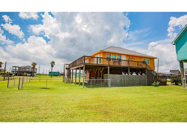 Property at 419 Thunder Rd, Surfside Beach, TX 77541, 2 beds, 2 baths
