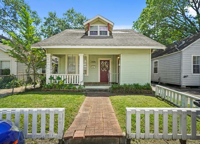 Property at 1320 Alexander St, Houston, TX 77008, 2 beds, 1 bath
