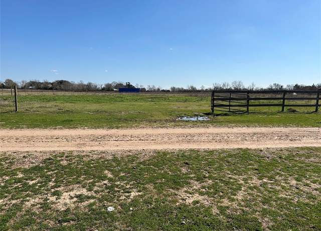 Property at 300 Fremont Ln, Brookshire, TX 77423