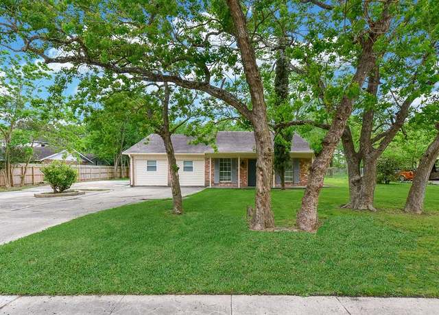 Property at 18610 Anne Dr, Webster, TX 77058, 4 beds, 4 baths