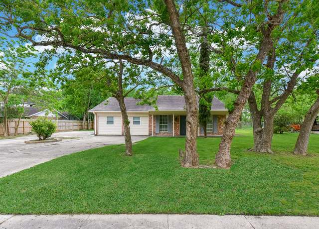 Property at 18610 Anne Dr, Webster, TX 77058, 4 beds, 4 baths