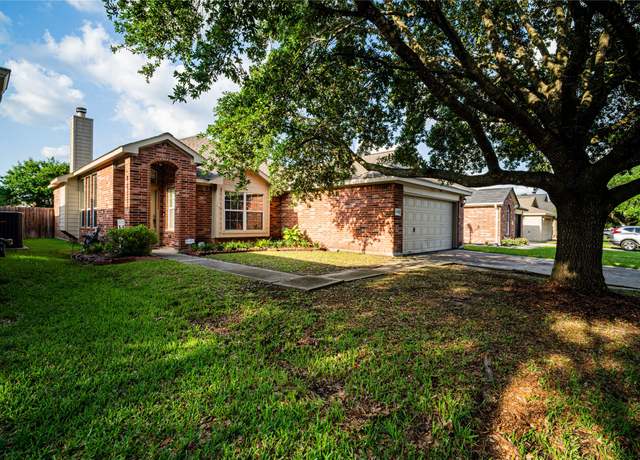 Property at 32102 Annice Ln, Pinehurst, TX 77362, 4 beds, 2 baths