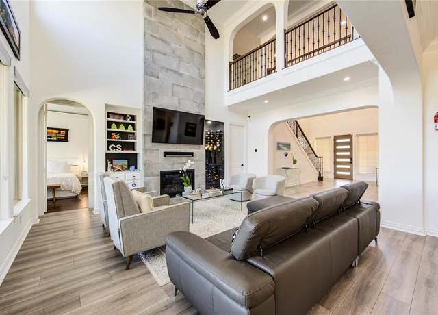 Property at 14430 Kingston Cove Ln, Houston, TX 77077, 5 beds, 4.5 baths
