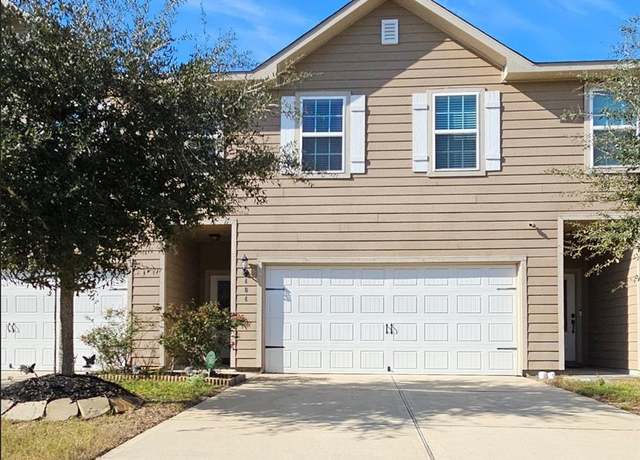 Property at 404 Hollow Brook Ln, Brookshire, TX 77423, 3 beds, 2.5 baths