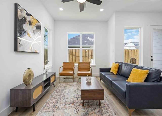 Property at 1805 Emir St Unit D, Houston, TX 77009, 3 beds, 3.5 baths