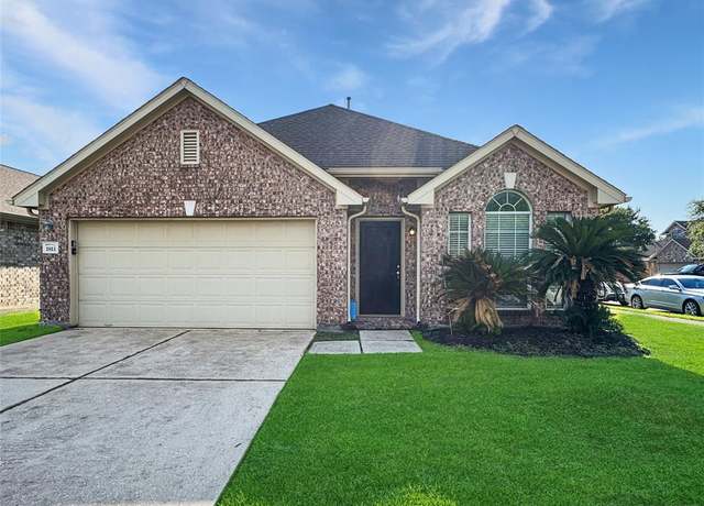 Property at 1811 Adella Dr, Houston, TX 77049, 3 beds, 2 baths