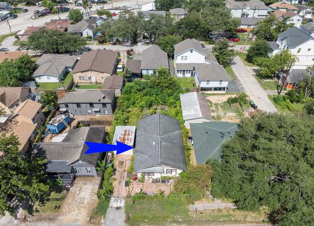 Property at 409 Walton St, Houston, TX 77009, 3 beds, 1 bath
