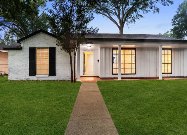 Property at 9643 Val Verde St, Houston, TX 77063, 3 beds, 2 baths