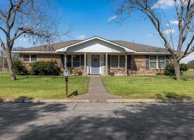 Property at 727 Partridge Ln N, Eagle Lake, TX 77434, 3 beds, 2.5 baths